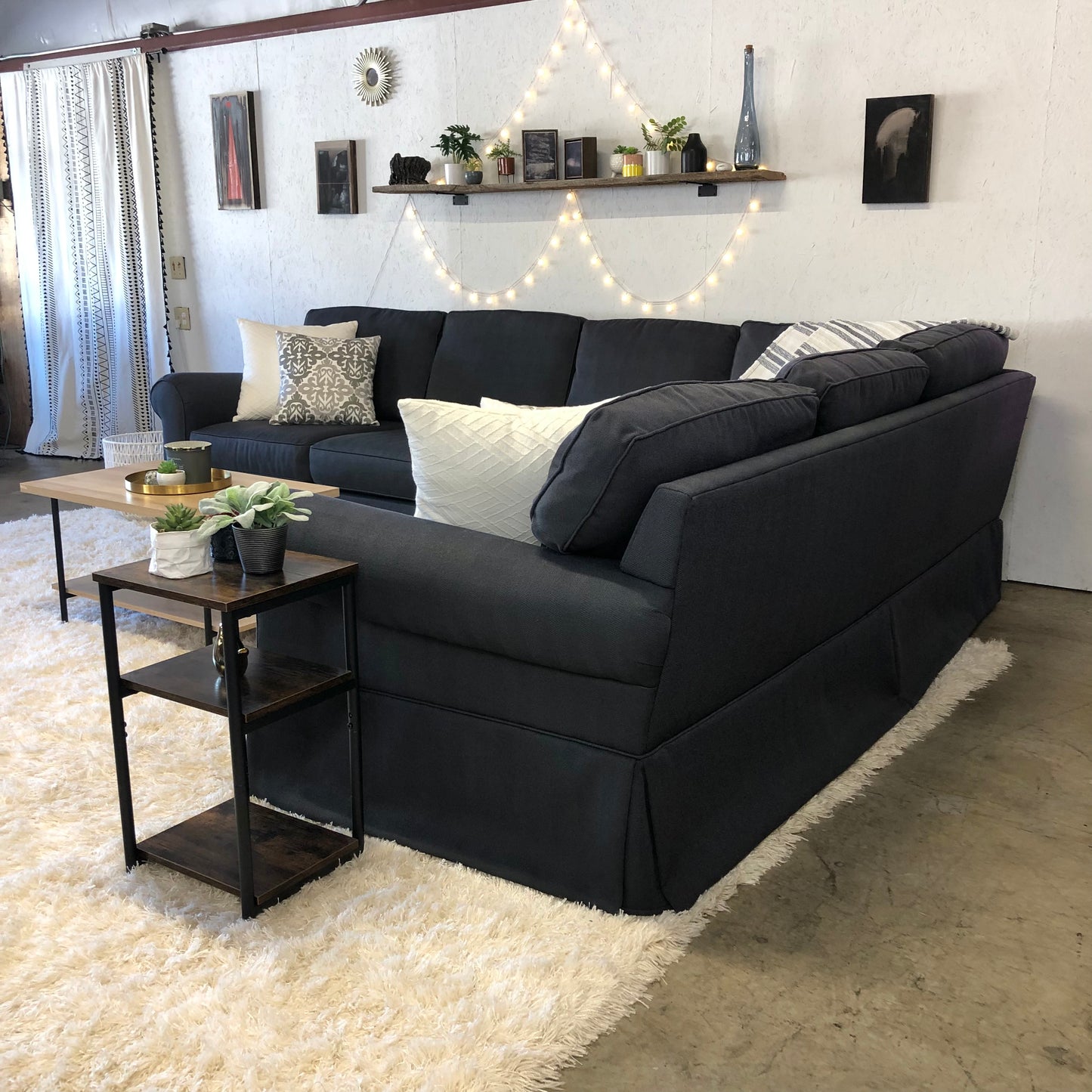 Havertys 2-Piece Sectional - Delivery Available