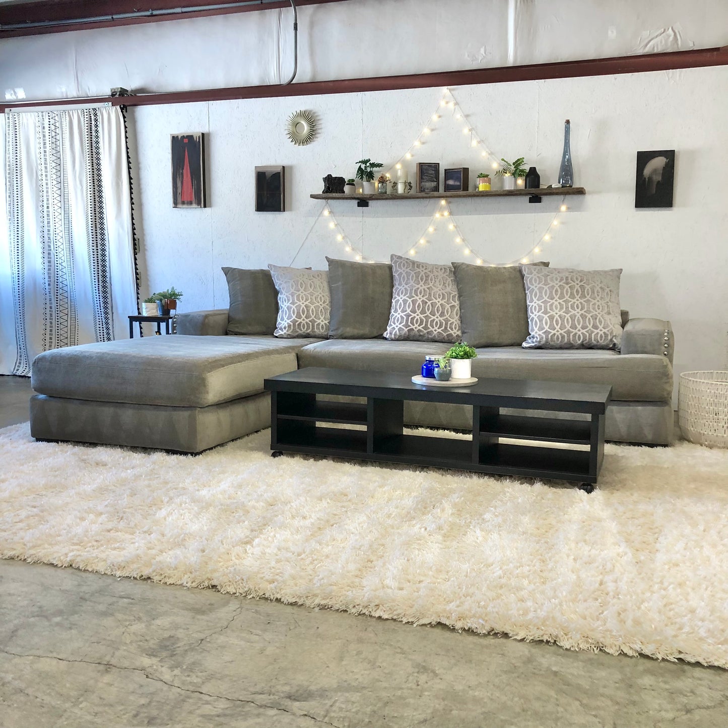 Gray L Sectional w/ Silver Nailhead - Delivery Available #C221