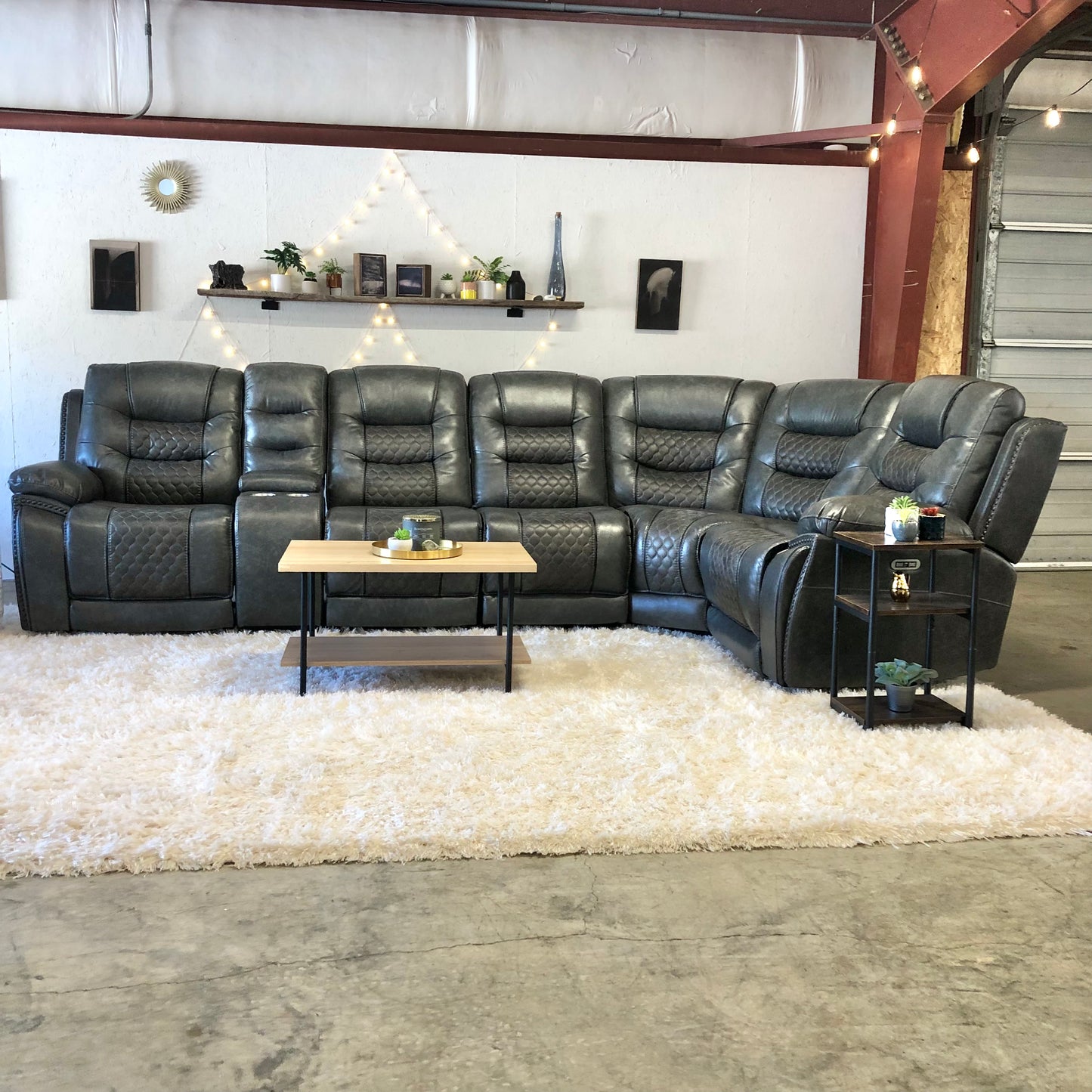 LIKE NEW 6-piece Electric Reclining Sectional with Outlets & USB ports- Delivery Available  #C142