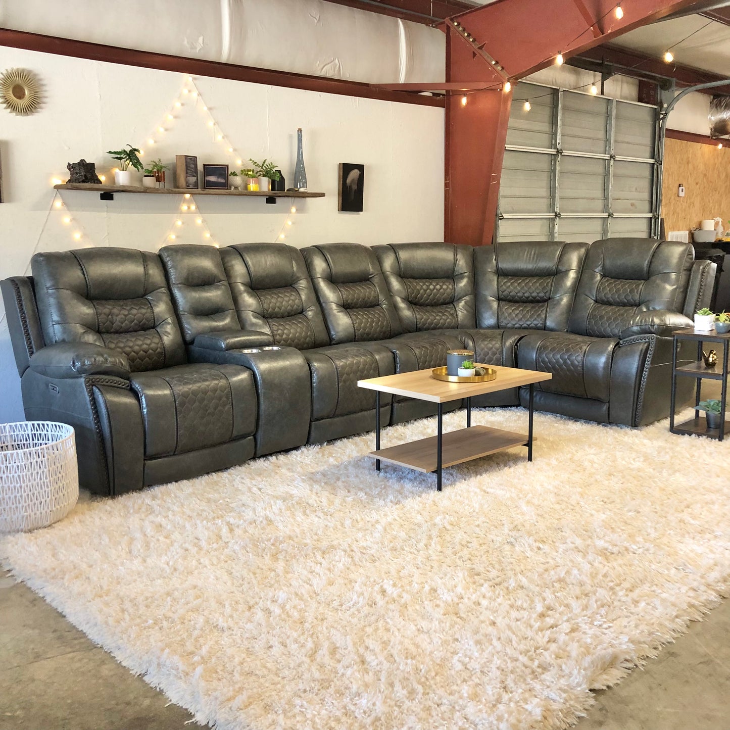 LIKE NEW 6-piece Electric Reclining Sectional with Outlets & USB ports- Delivery Available  #C142