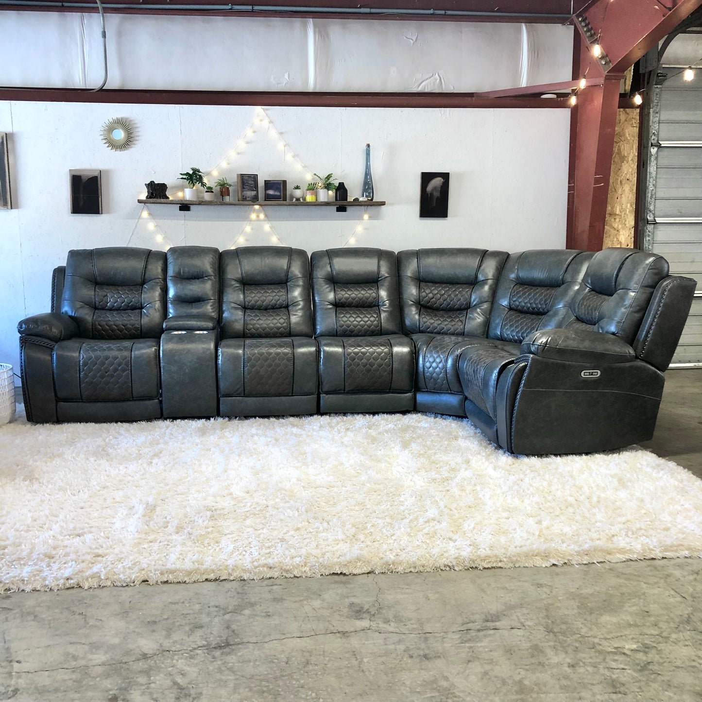 LIKE NEW 6-piece Electric Reclining Sectional with Outlets & USB ports- Delivery Available  #C142