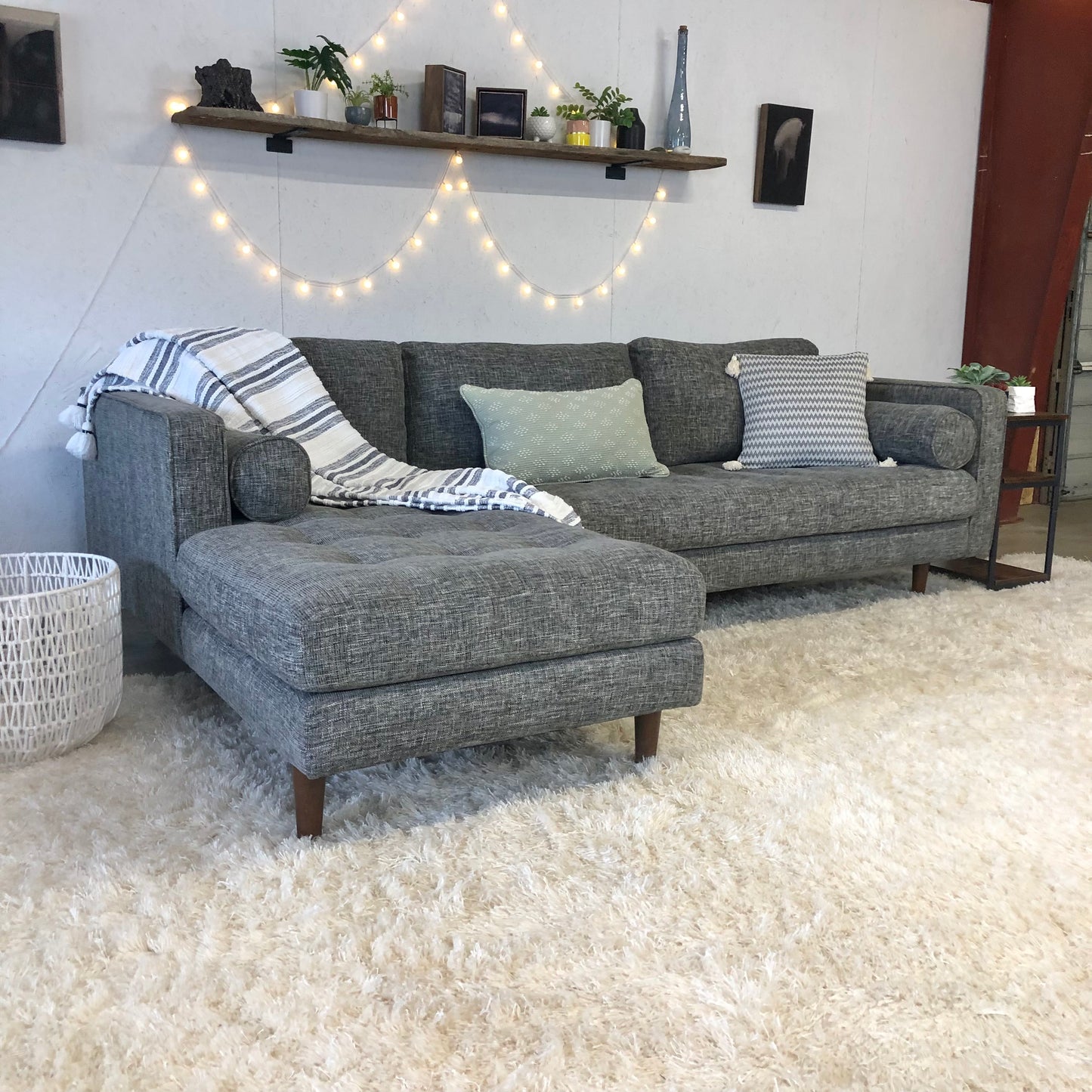 Article Sven Tufted 2-piece Sectional - Delivery Available #C158