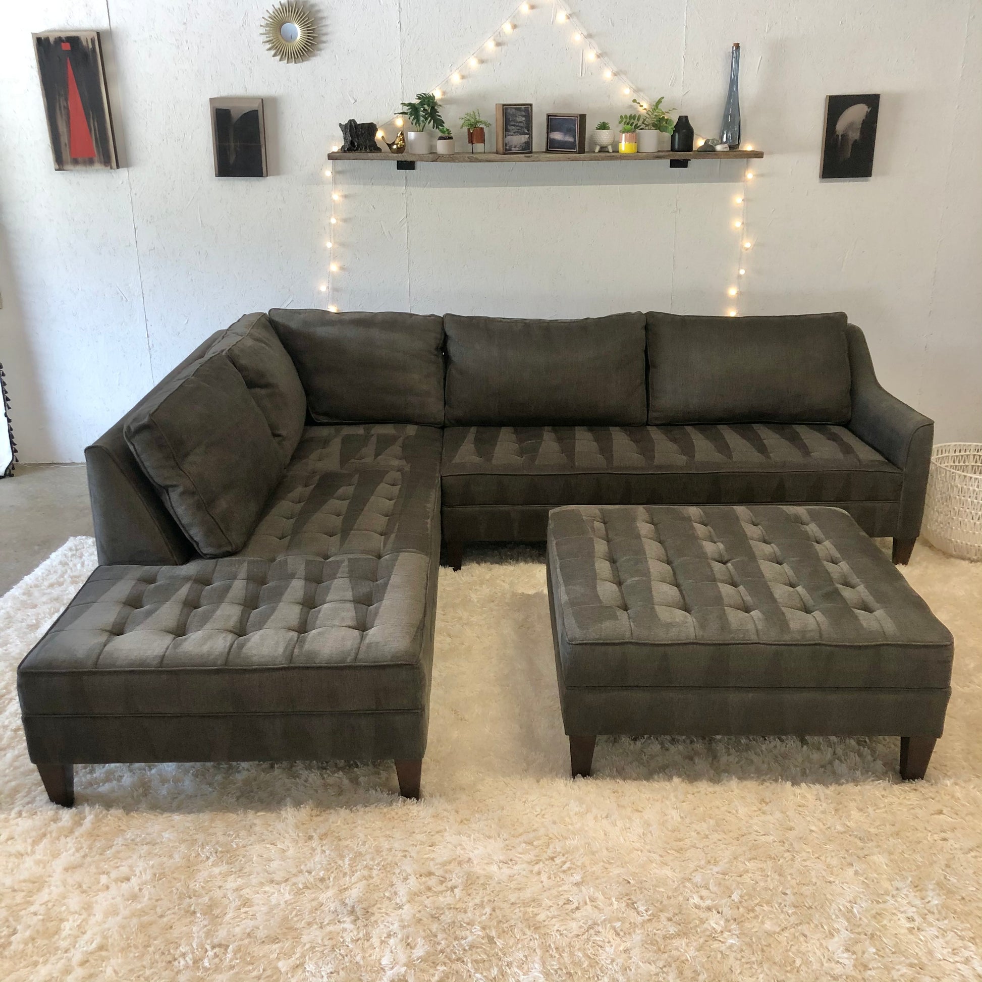 Haverty S Gray Tufted 2 Piece Sectional