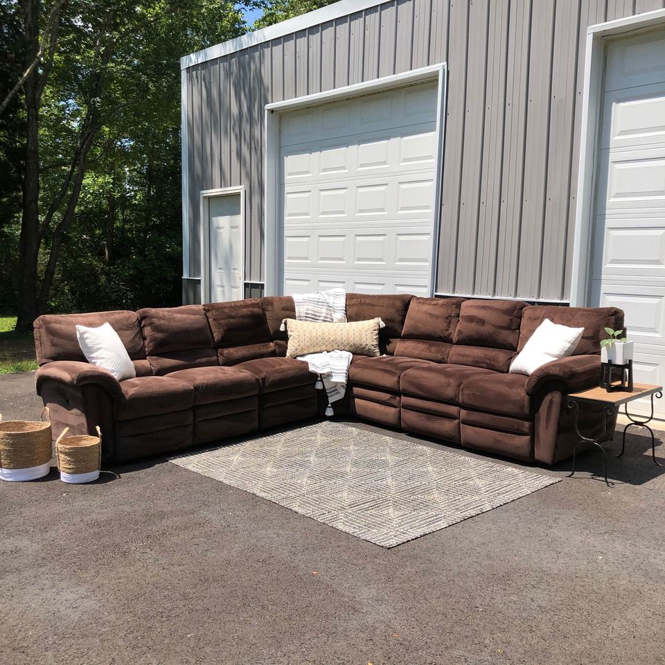 La-Z-Boy Sectional with End Recliners