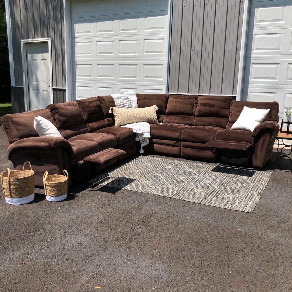 La-Z-Boy Sectional with End Recliners