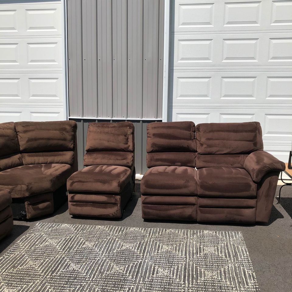 La-Z-Boy Sectional with End Recliners